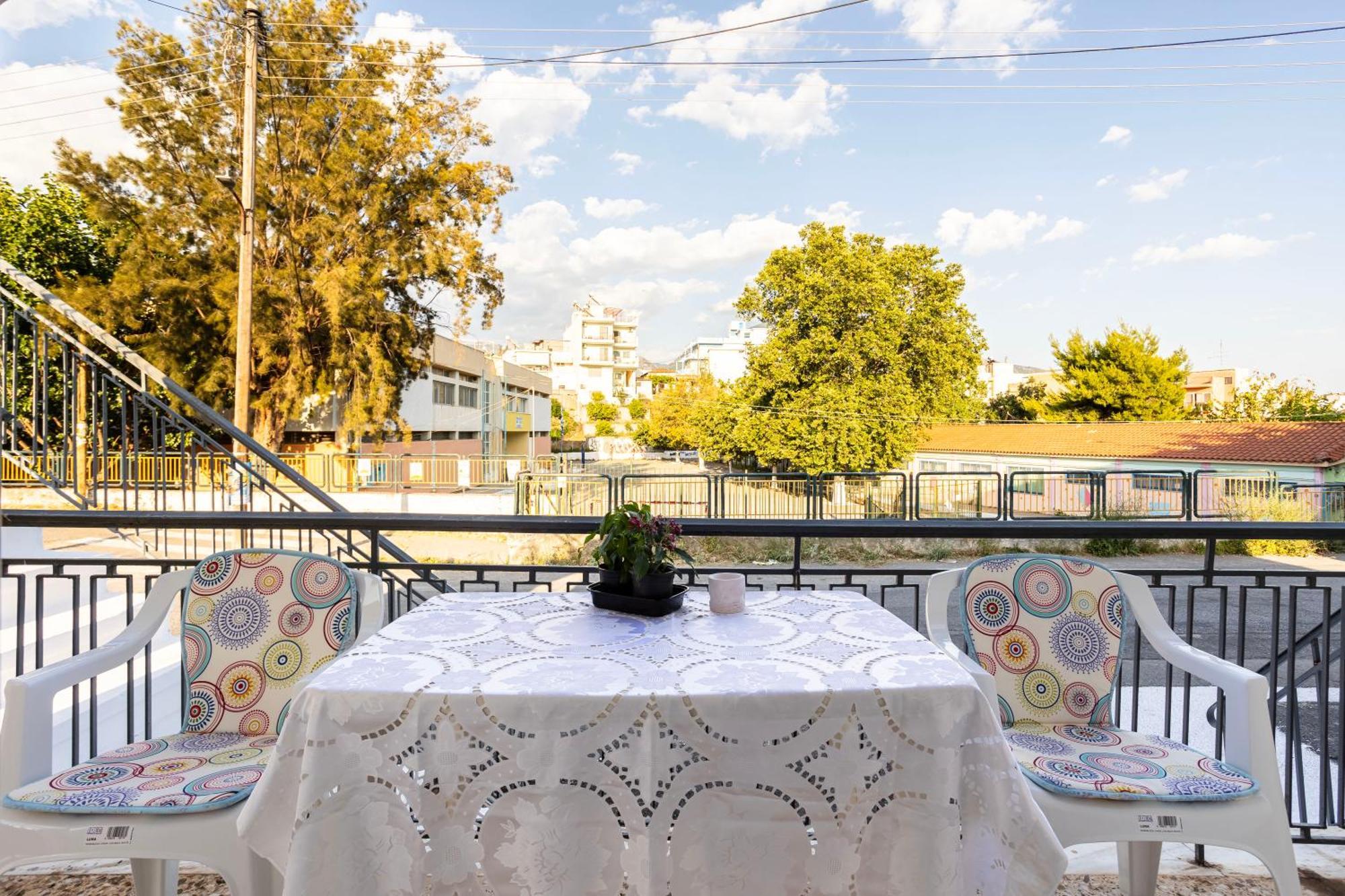 Kalamata'S Sunny Retreat Near The Historic Center Zewnętrze zdjęcie