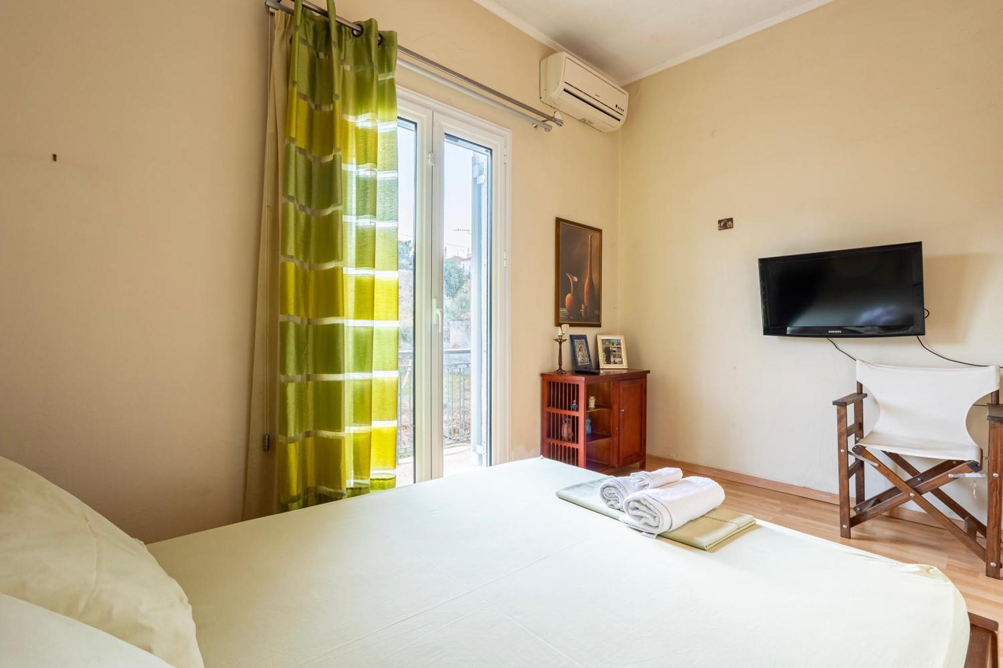 Kalamata'S Sunny Retreat Near The Historic Center Zewnętrze zdjęcie
